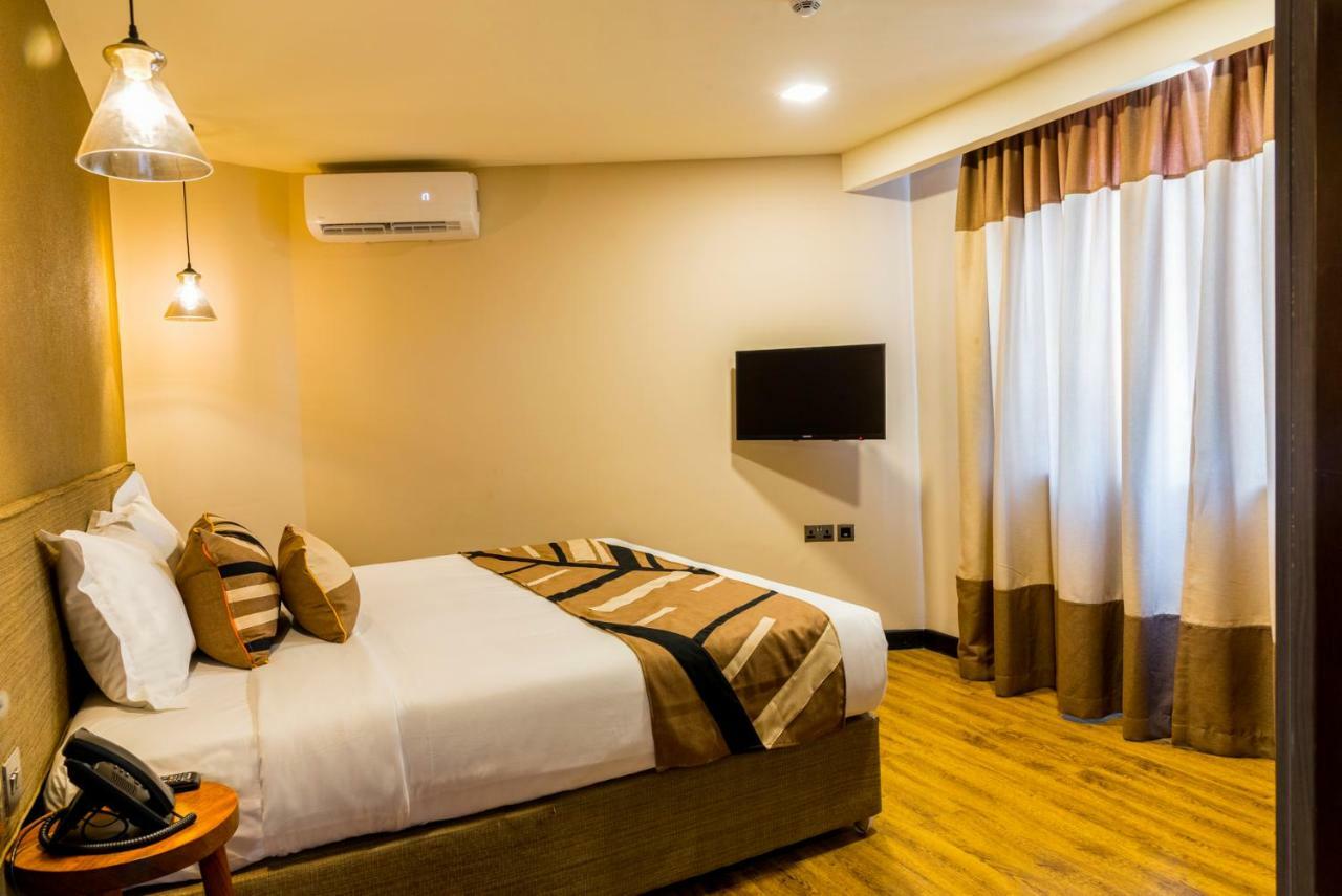 Speke Apartments Kitante Kampala Exterior photo